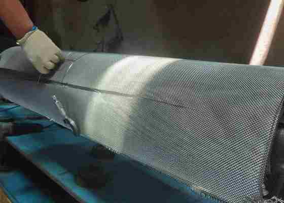 कीट प्रतिरोधी स्टेनलेस स्टील सुरक्षा स्क्रीन 316 ग्रेड मानक 30 मीटर लंबाई