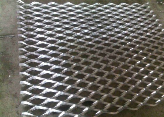 उठाया स्टेनलेस स्टील विस्तारित धातु एसिड प्रतिरोध 0.5 से 8 मिमी